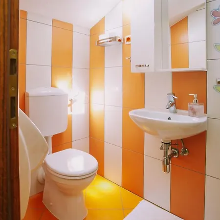 아파트먼트 비치 *