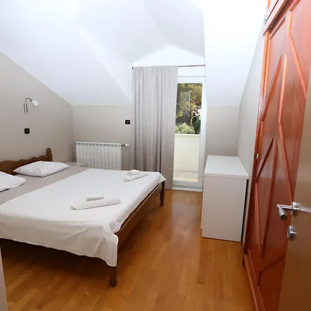 아파트먼트 비치 *